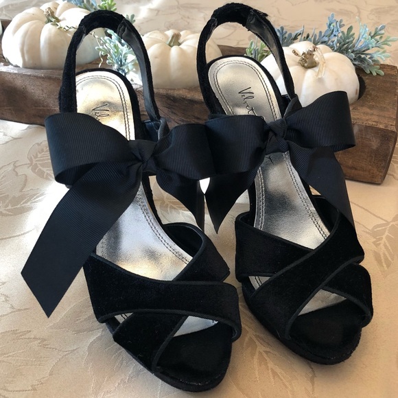 Velvet Heart Shoes - Black velvet open-toed heels with bow ribbon 7.5